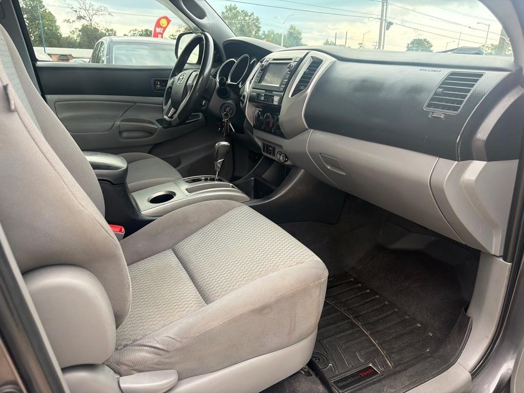Toyota Tacoma 4WD Double Cab LB V6 AT (Natl) 2013