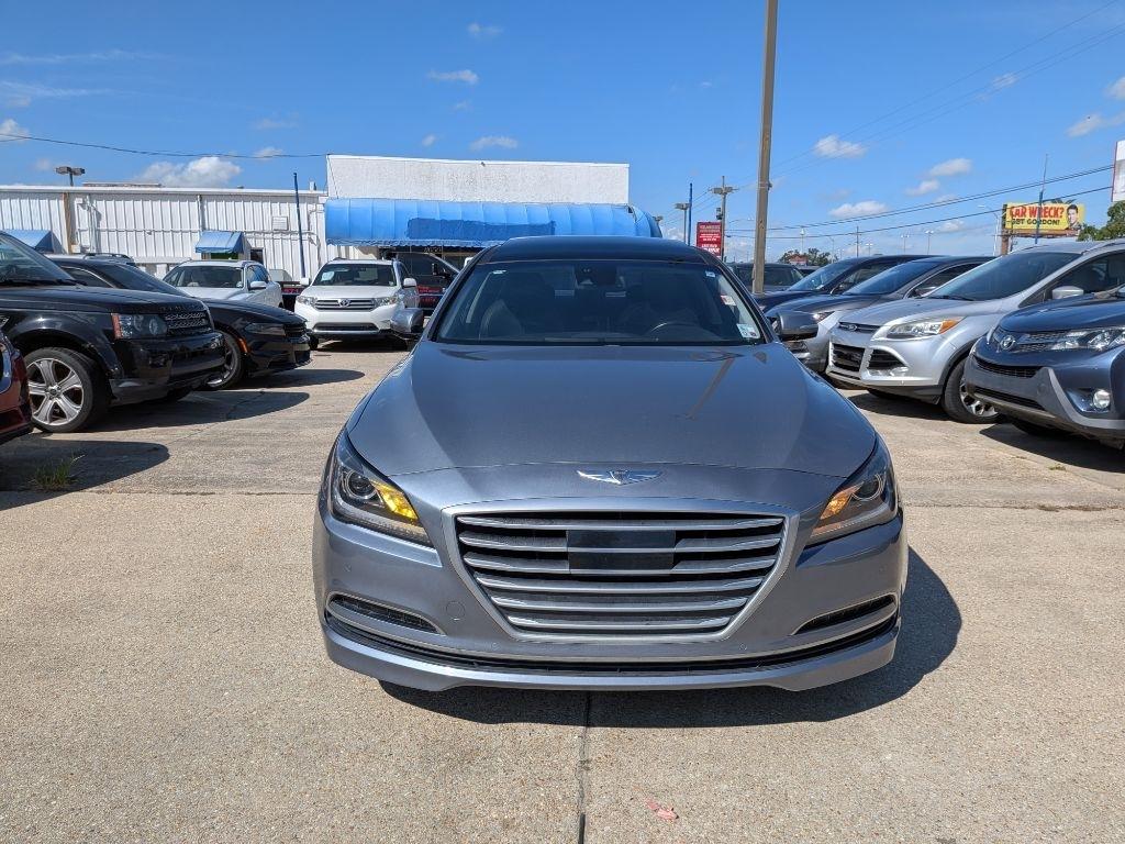 Hyundai Genesis 4dr Sdn V6 3.8L RWD 2015