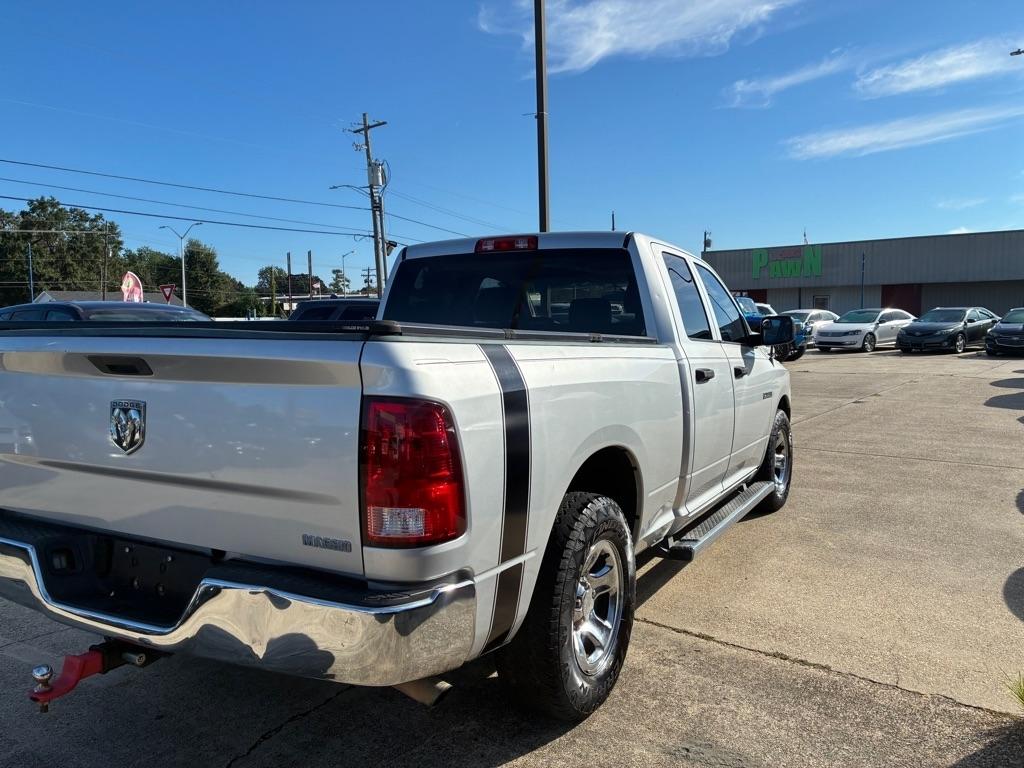 Dodge Ram 1500 2WD Quad Cab 140.5" ST 2009