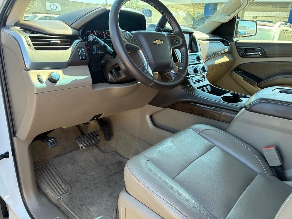 Chevrolet Suburban 2WD 4dr 1500 LT 2019