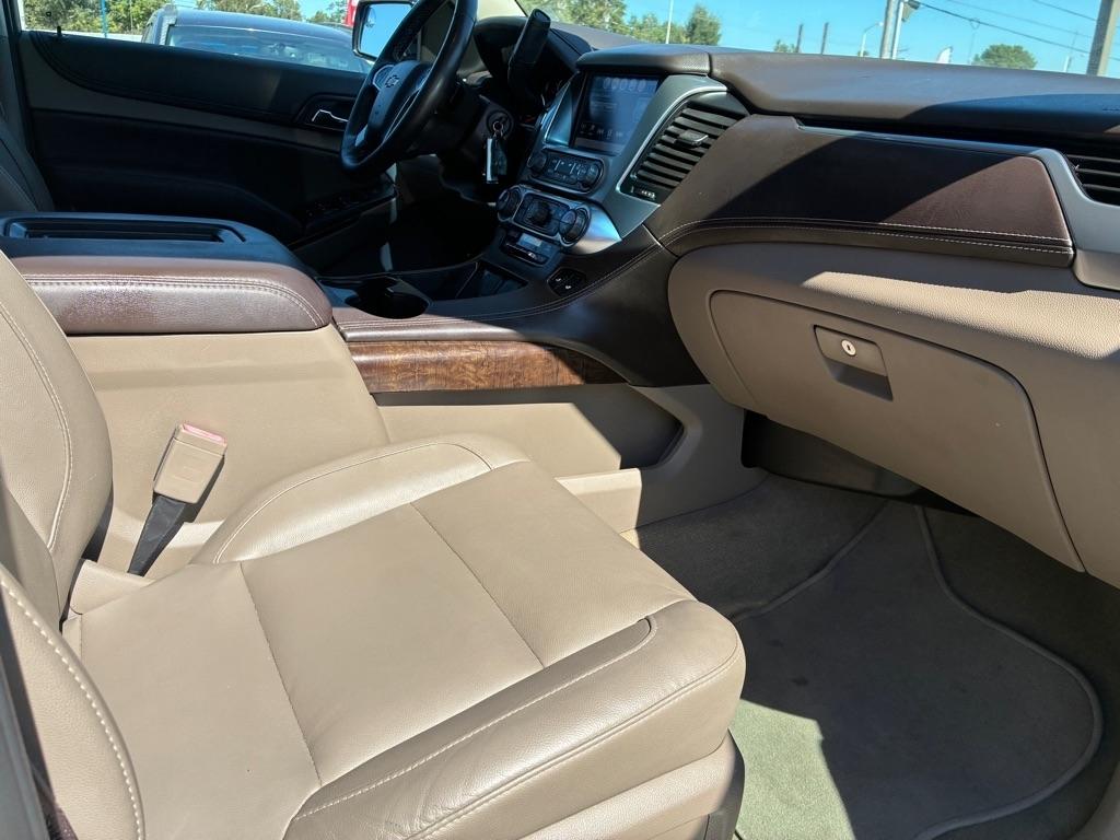 Chevrolet Suburban 2WD 4dr 1500 LT 2019