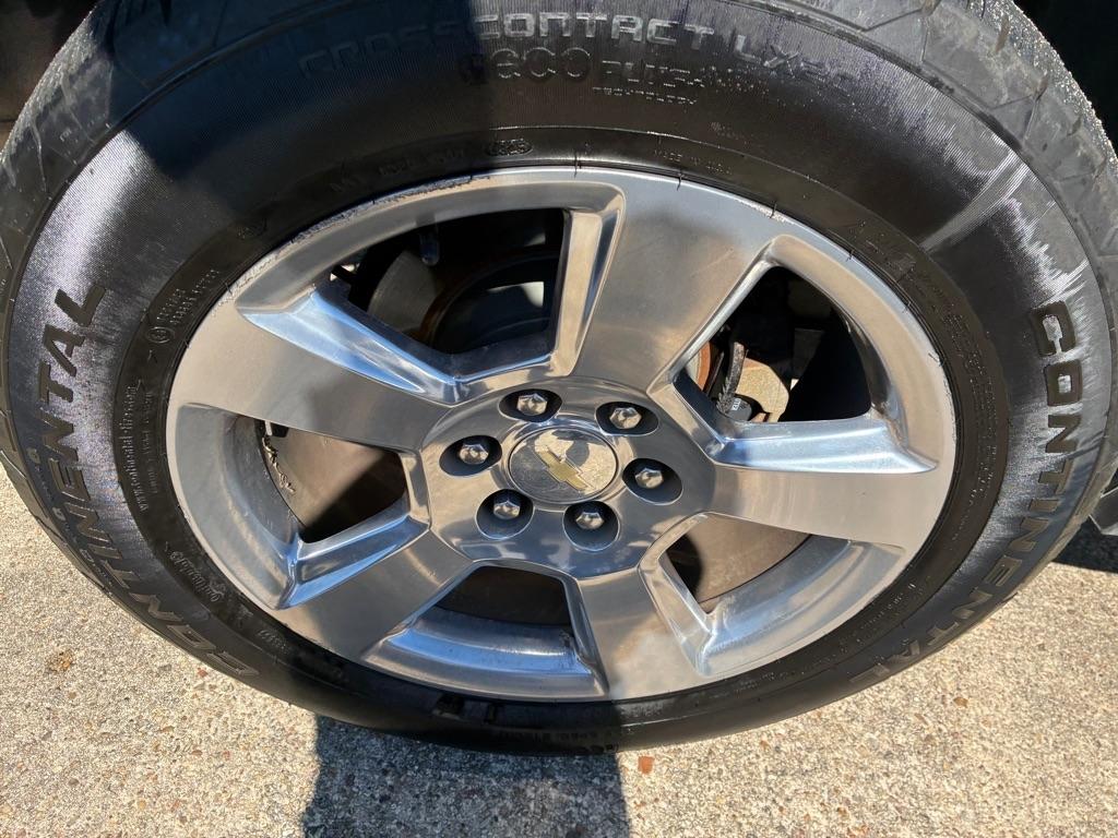 Chevrolet Suburban 2WD 4dr 1500 LT 2019