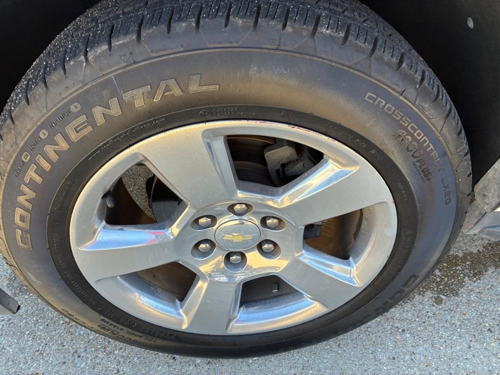 Chevrolet Suburban 2WD 4dr 1500 LT 2019