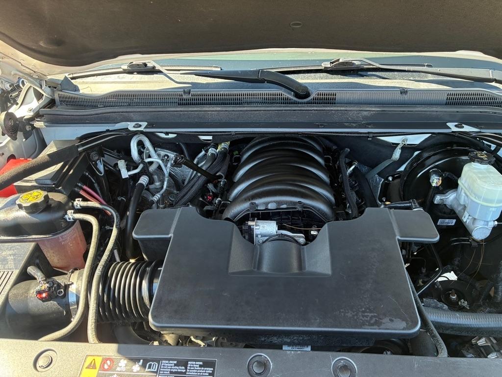 Chevrolet Suburban 2WD 4dr 1500 LT 2019