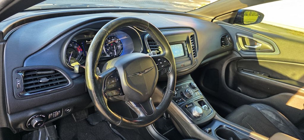 Chrysler 200  2015 Chrysler 200  2015