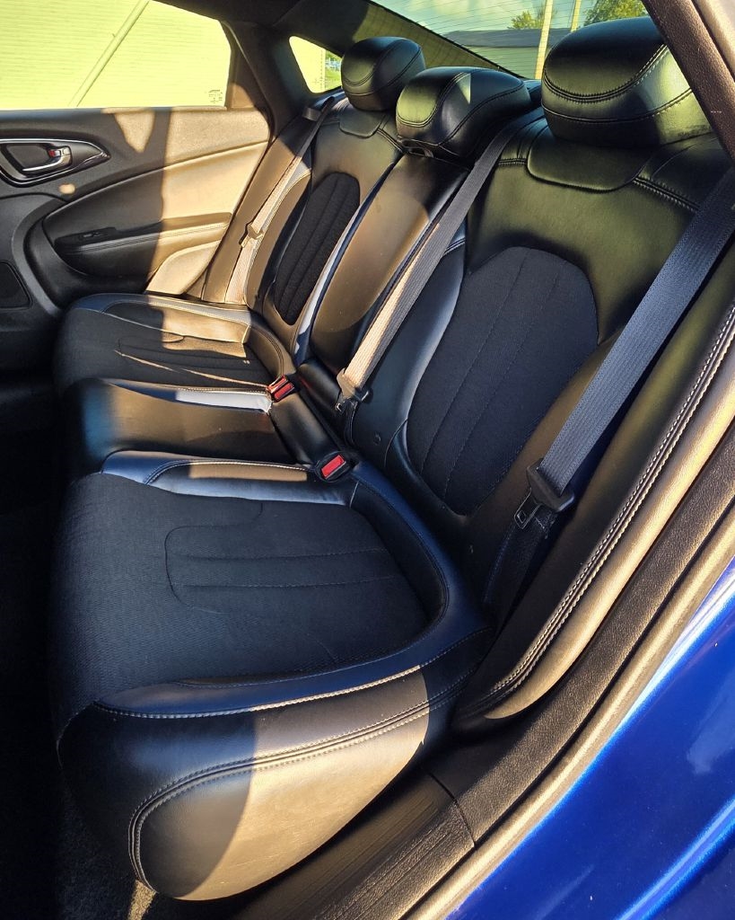 Chrysler 200  2015 Chrysler 200  2015