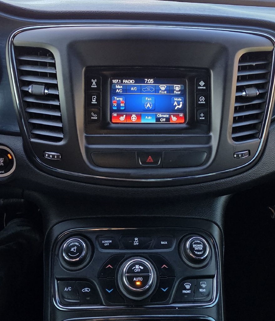 Chrysler 200  2015 Chrysler 200  2015