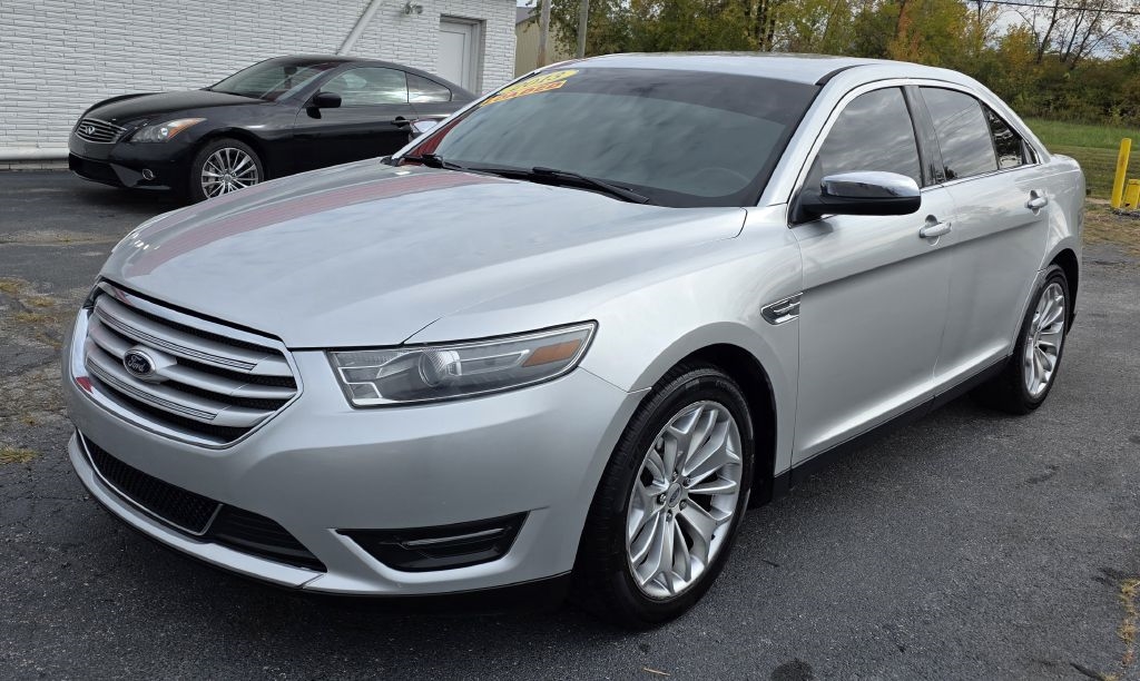 Ford Taurus  2013 Ford Taurus  2013