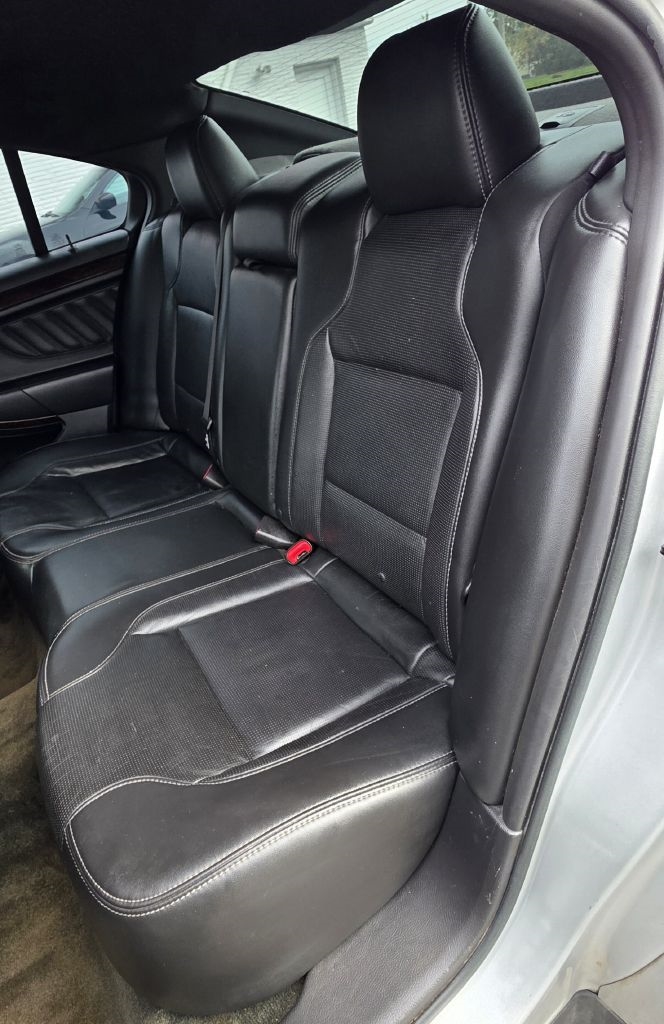 Ford Taurus  2013 Ford Taurus  2013