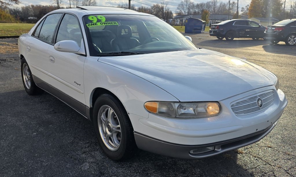 1999 Buick Regal 