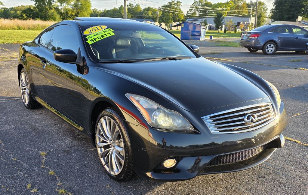 2011 INFINITI G Coupe 37x's photo