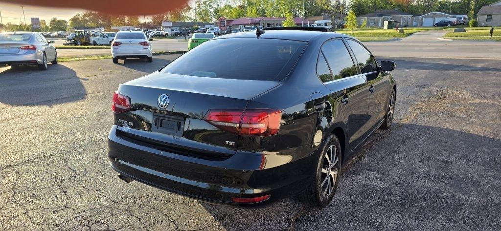 Volkswagen Jetta  2017