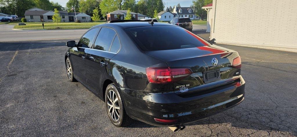 Volkswagen Jetta  2017