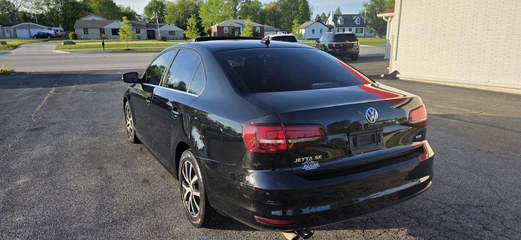 Volkswagen Jetta  2017