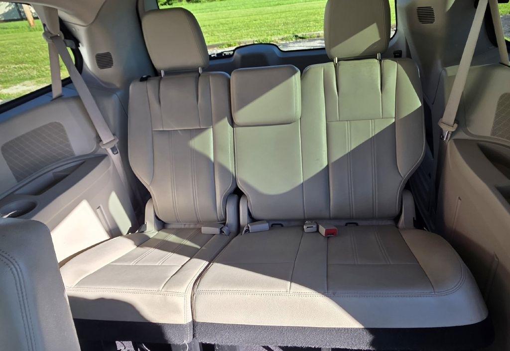 Chrysler Town & Country  2013