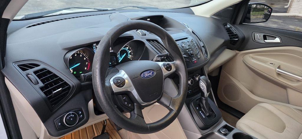 Ford Escape  2016