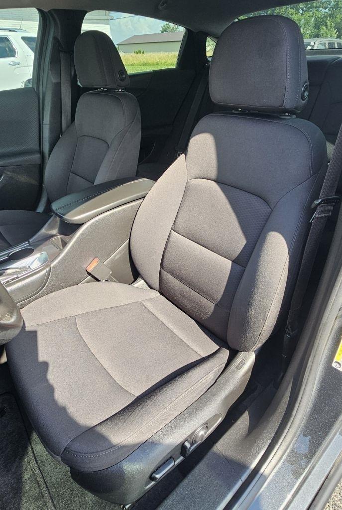 Chevrolet Malibu  2018