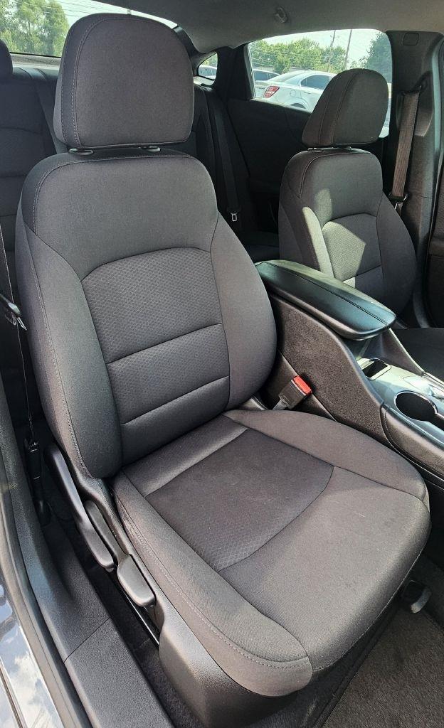 Chevrolet Malibu  2018