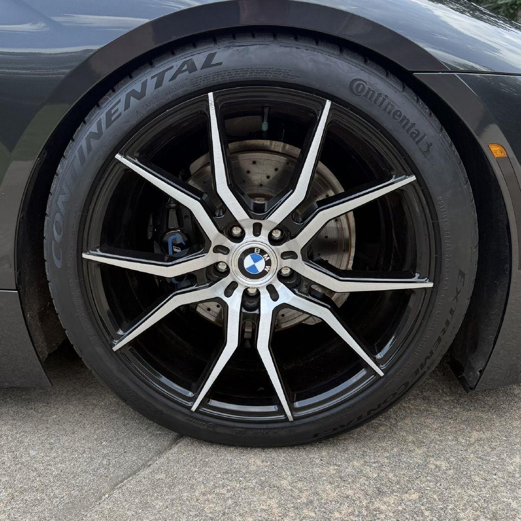 BMW i8  2015