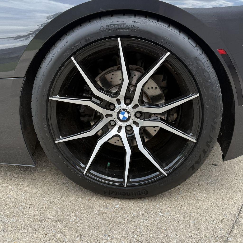 BMW i8  2015