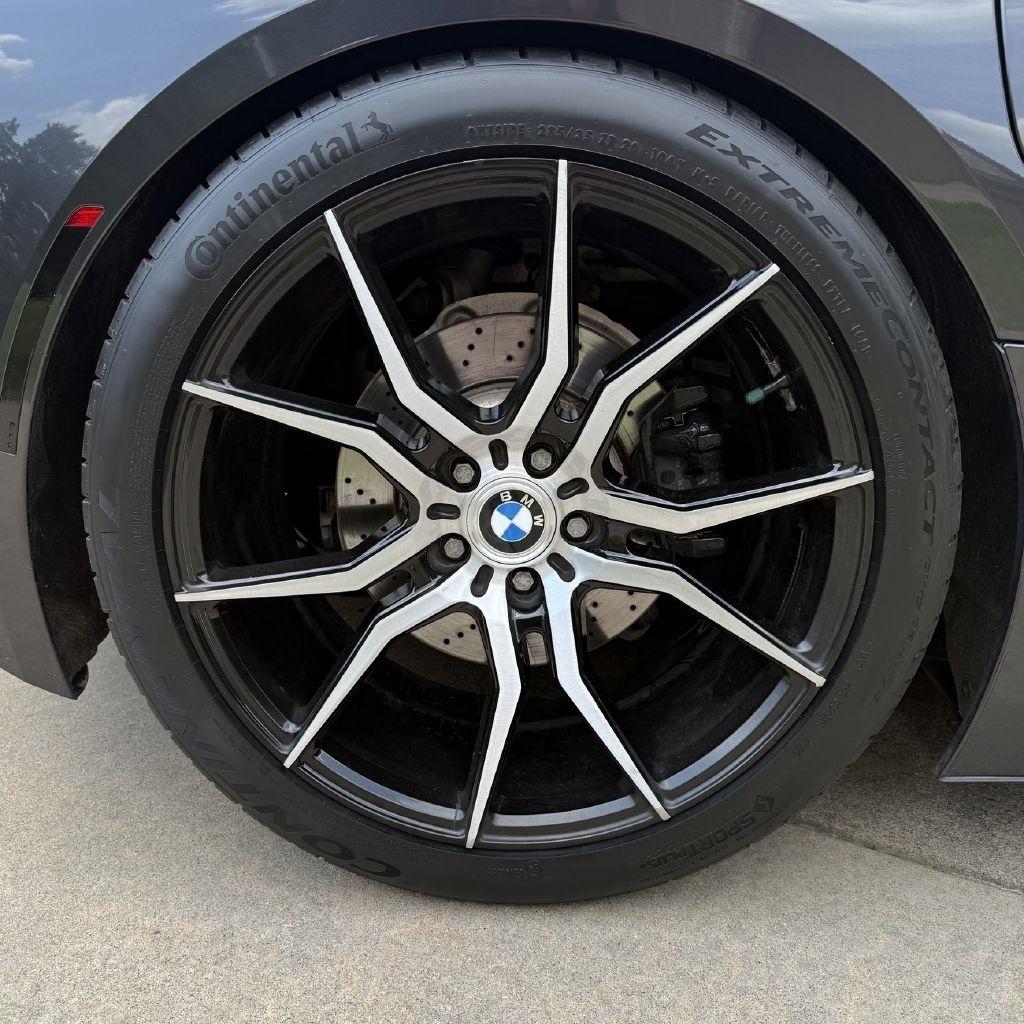BMW i8  2015