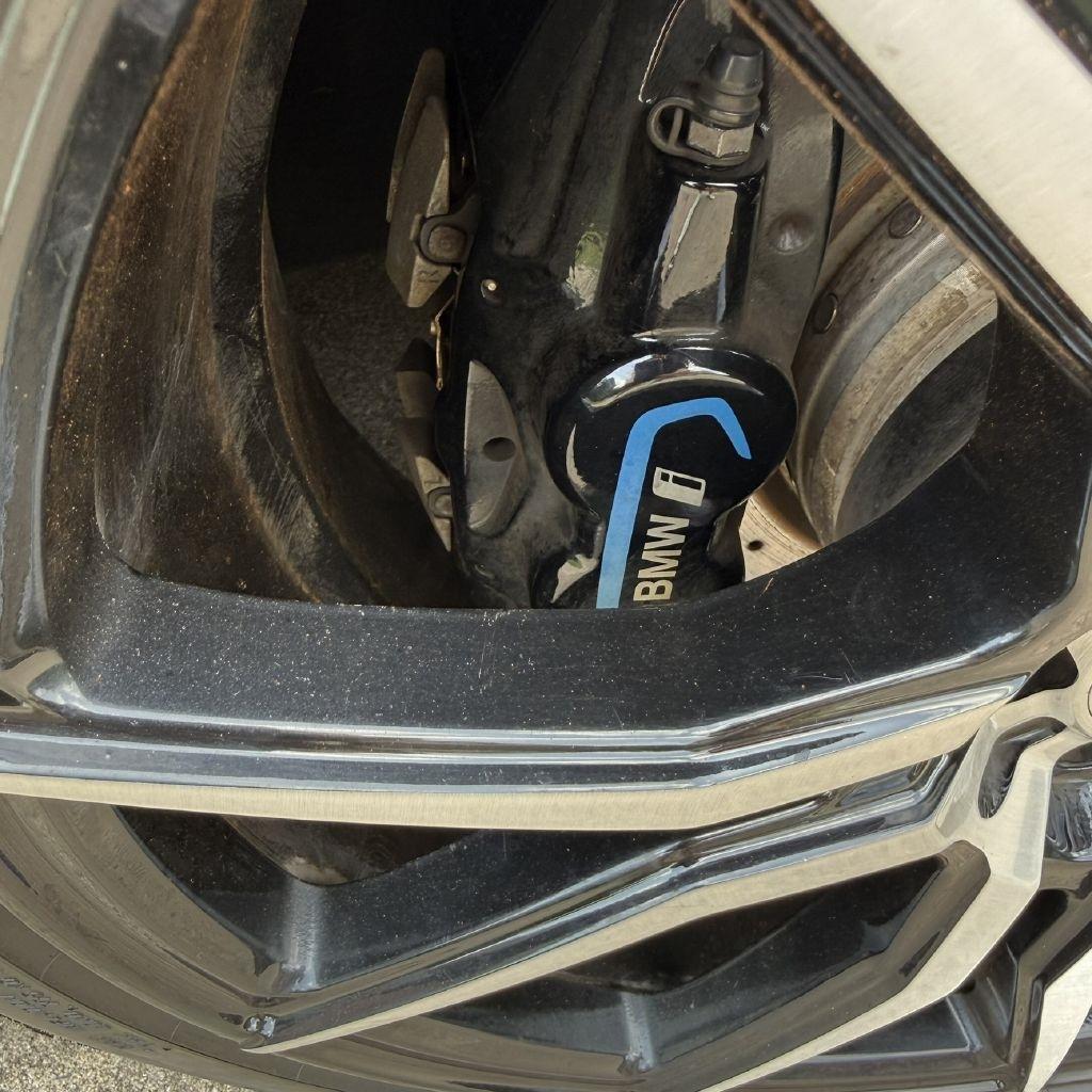 BMW i8  2015