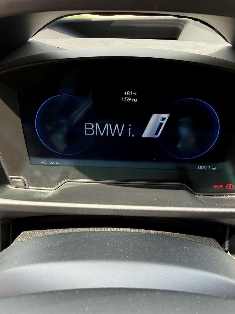 BMW i8  2015