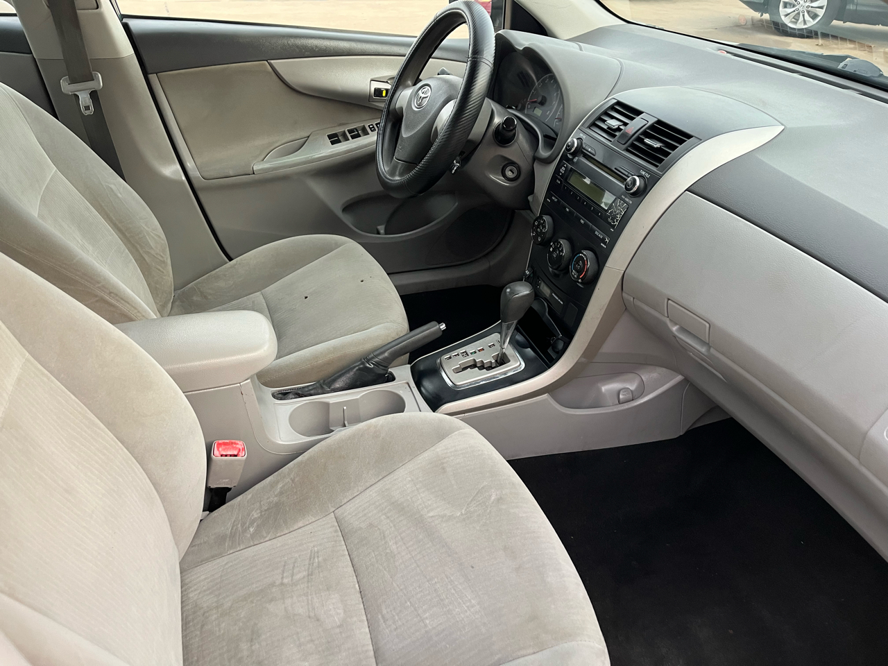 Toyota Corolla 4dr Sdn Auto (Natl) 2010