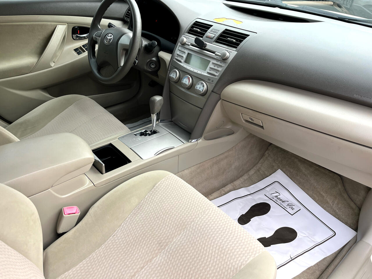 Toyota Camry 4dr Sdn V6 Auto XLE (Natl) 2010