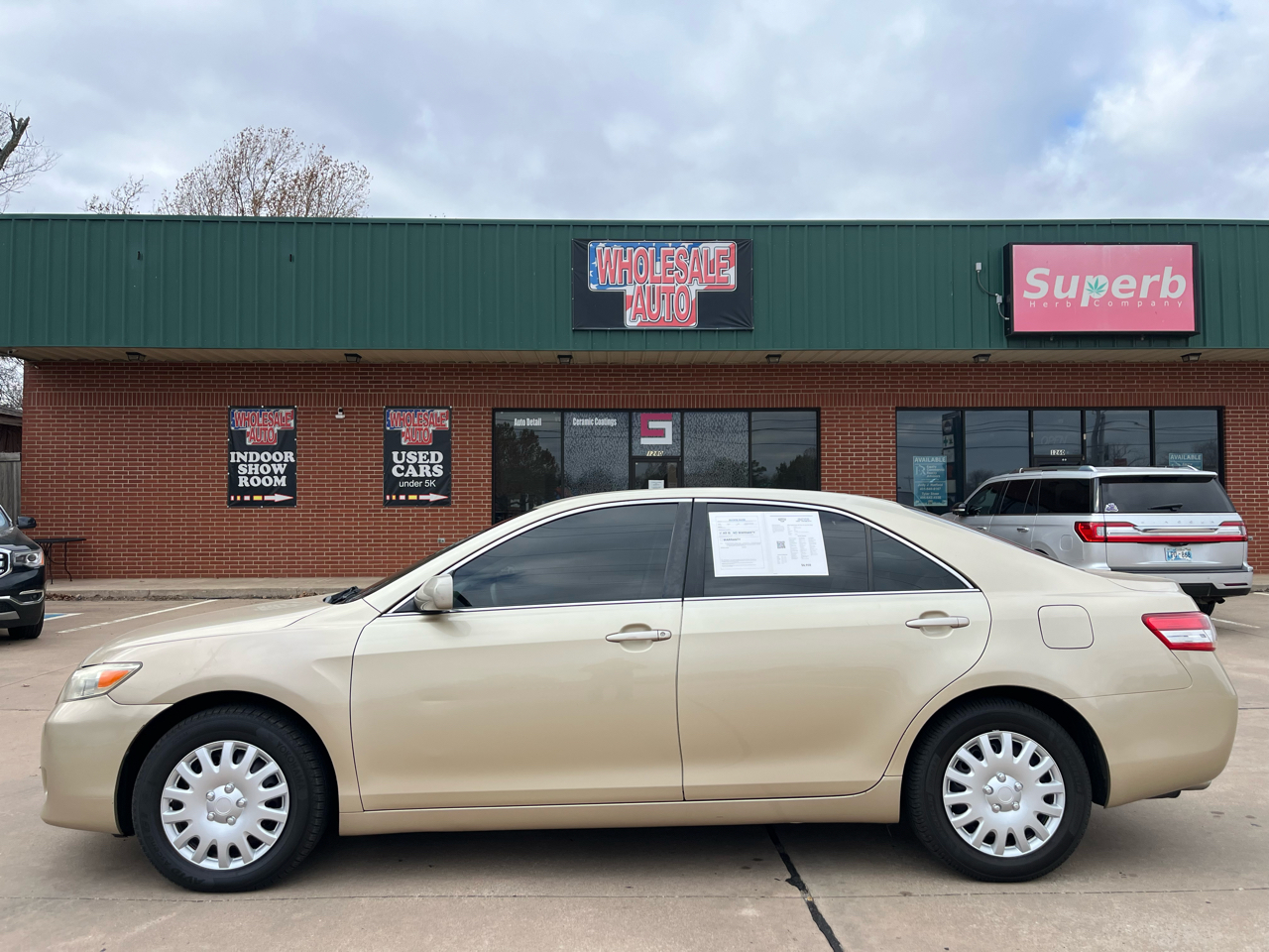 Toyota Camry 4dr Sdn V6 Auto XLE (Natl) 2010