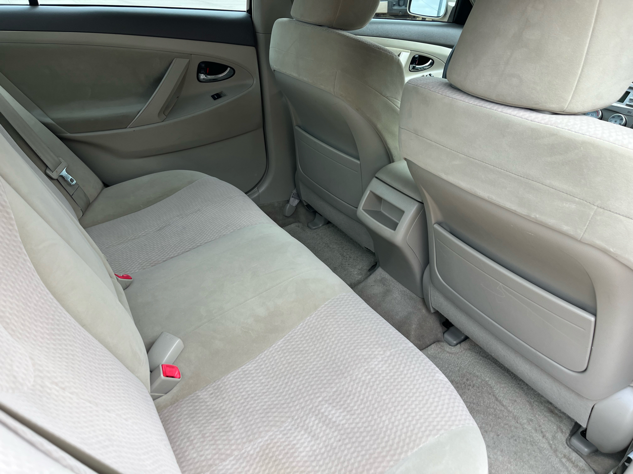 Toyota Camry 4dr Sdn V6 Auto XLE (Natl) 2010