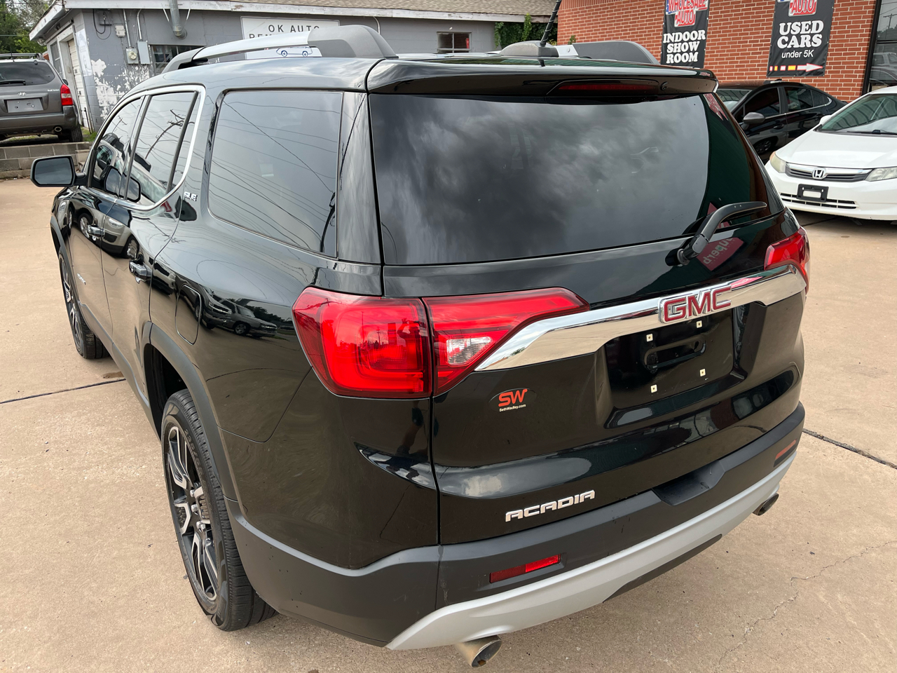 GMC Acadia FWD 4dr SLE w/SLE-2 2019