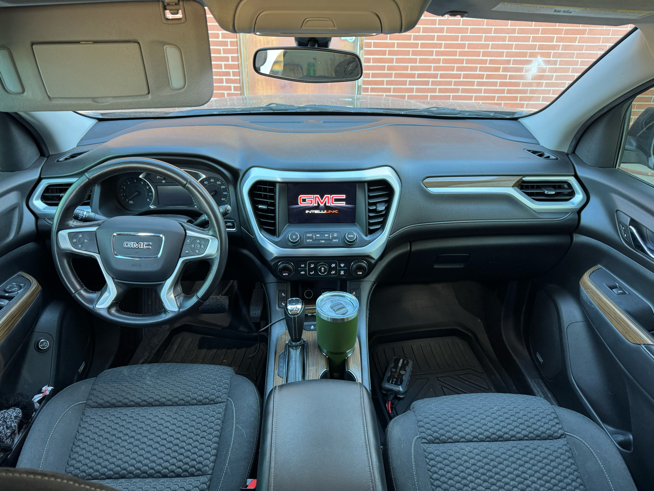 GMC Acadia FWD 4dr SLE w/SLE-2 2019