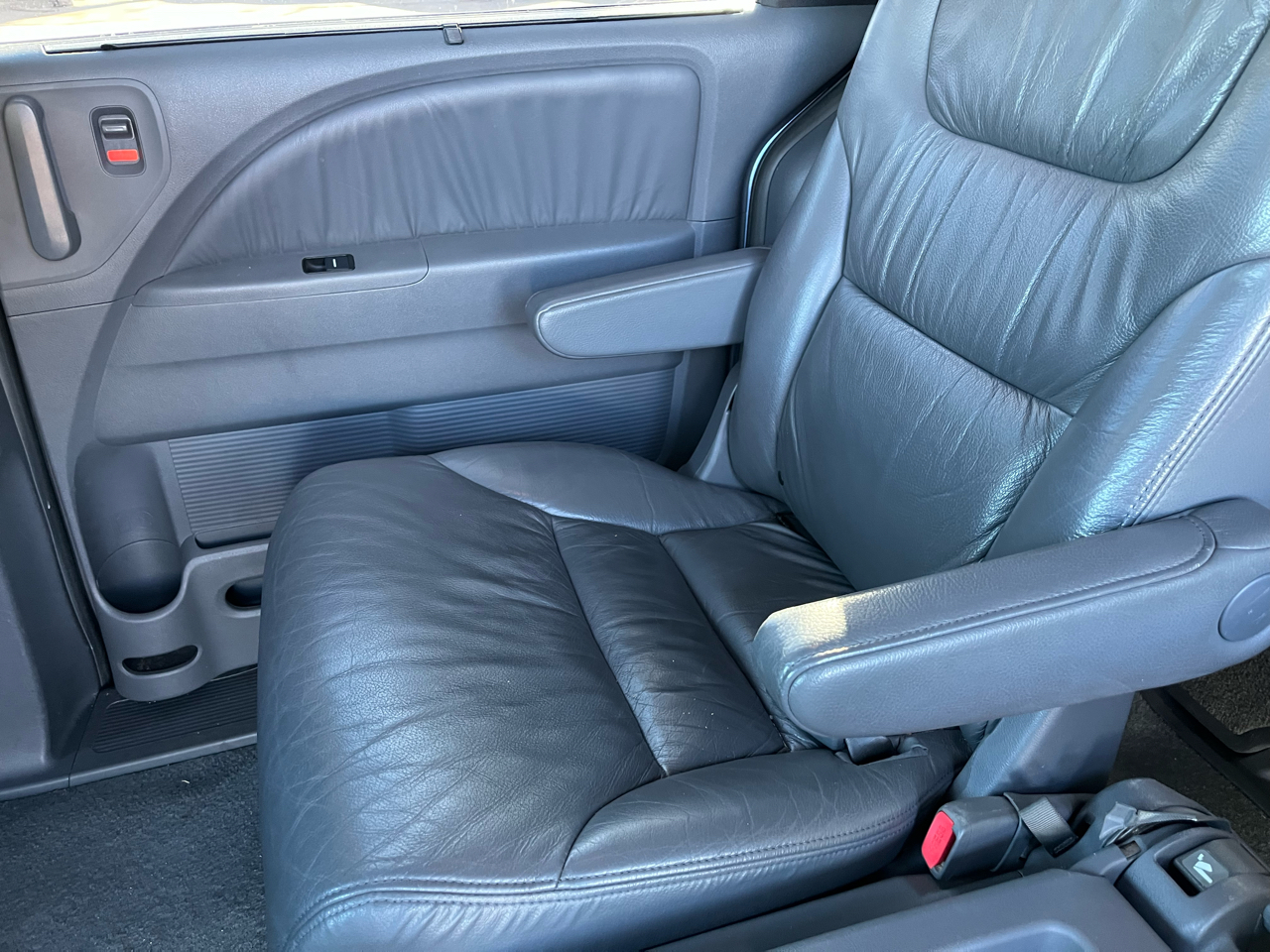 Honda Odyssey 5dr EX-L AT with RES 2006