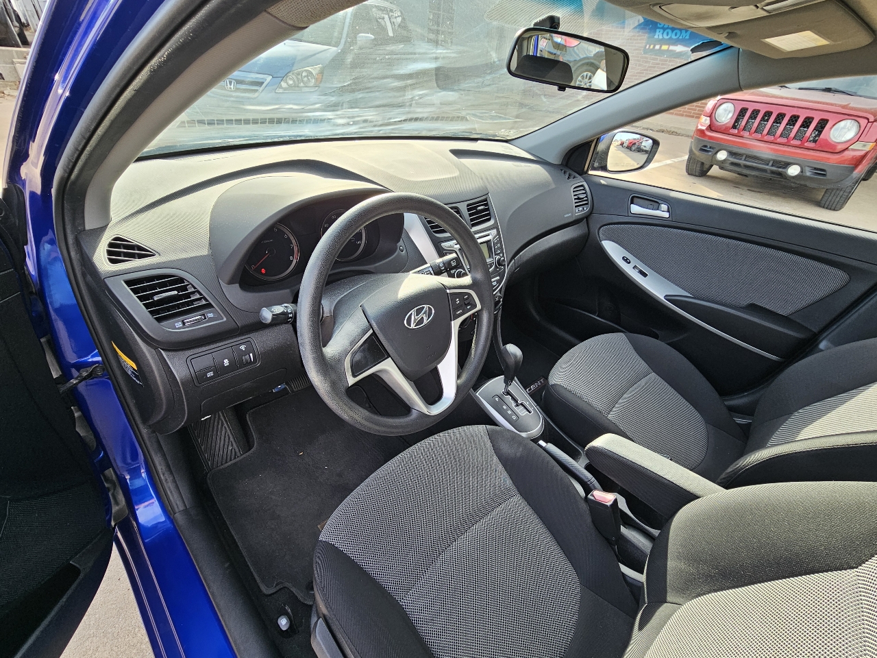 Hyundai Accent 5dr HB Auto GS 2012