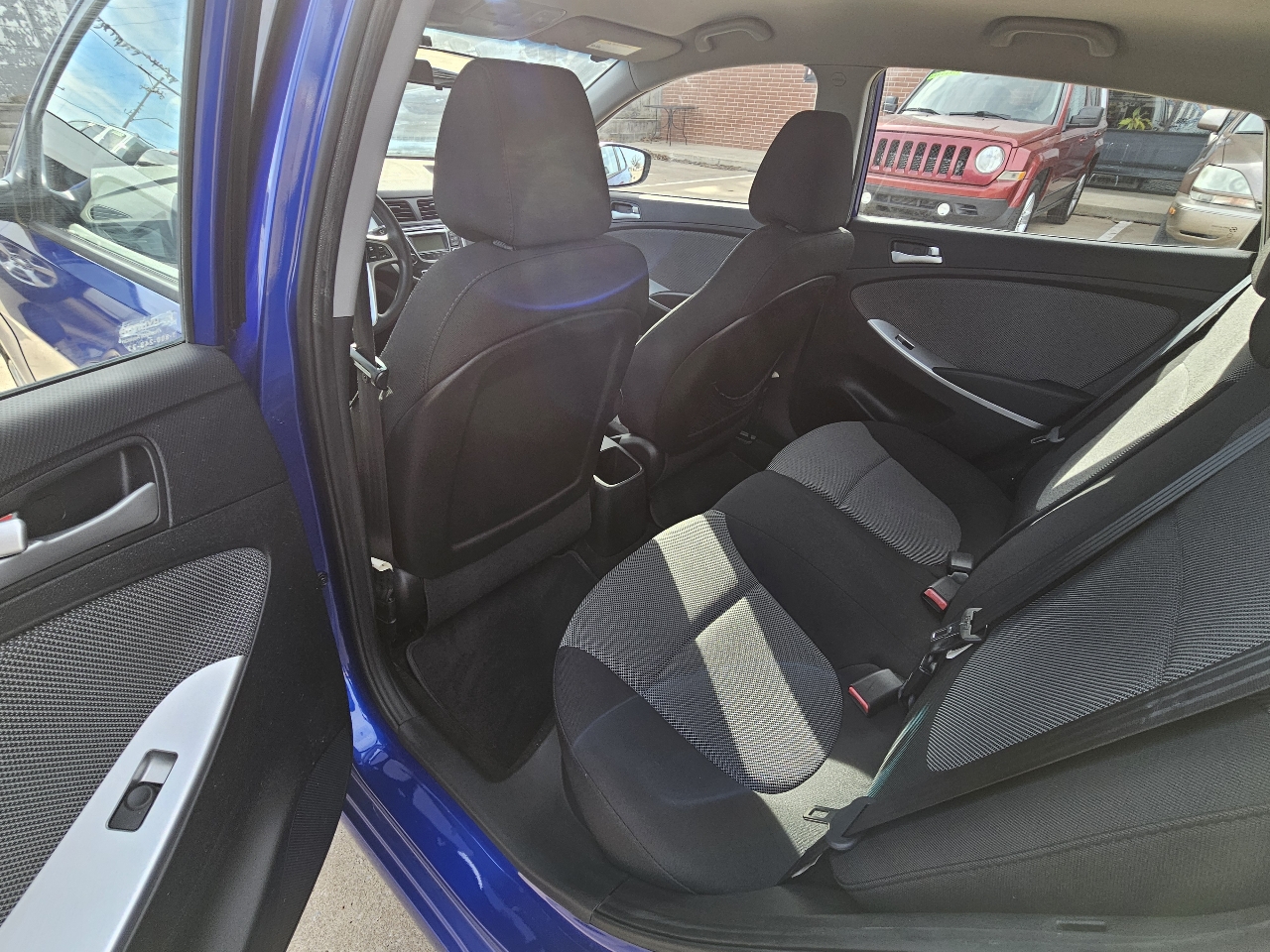 Hyundai Accent 5dr HB Auto GS 2012