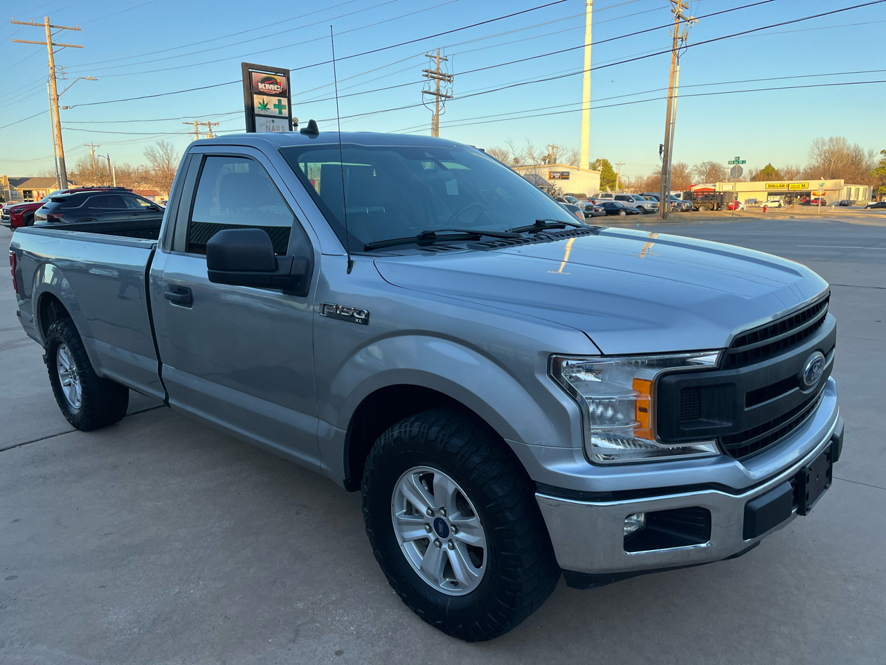 Ford F-150 XLT 2WD Reg Cab 8' Box 2020
