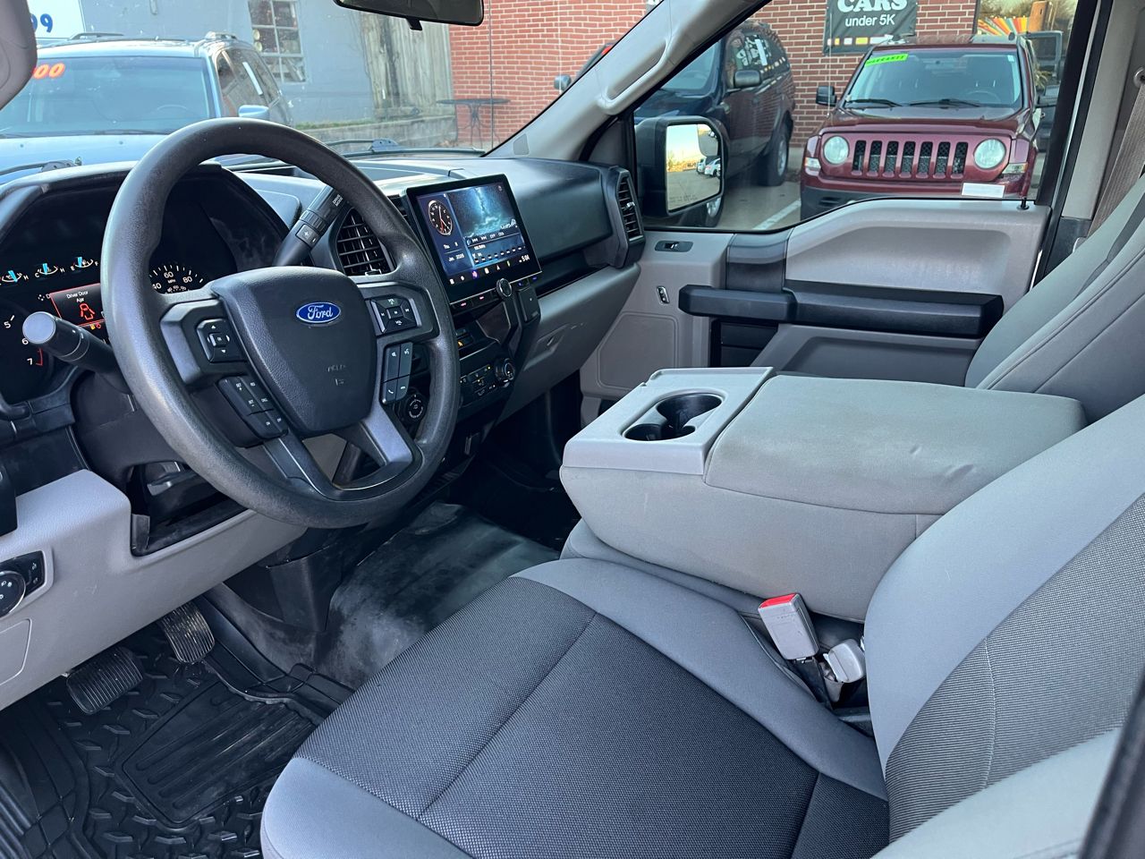 Ford F-150 XLT 2WD Reg Cab 8' Box 2020