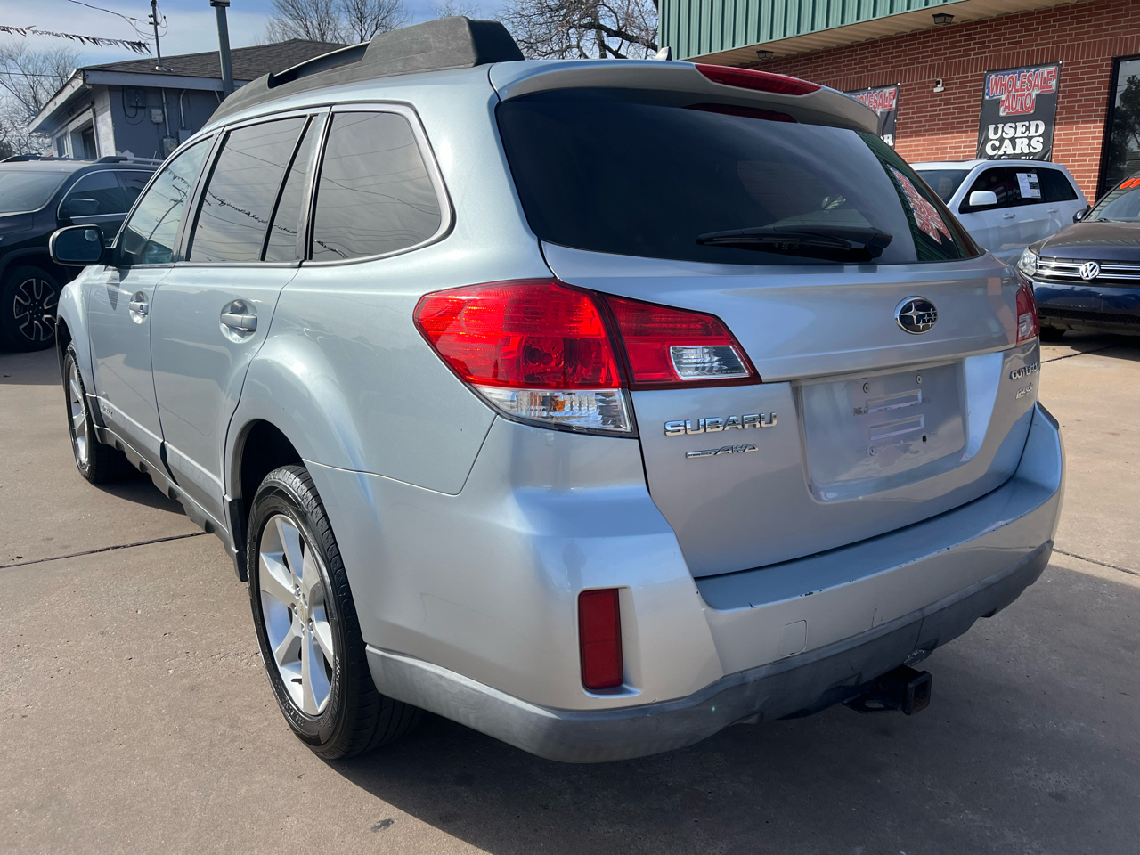 Subaru Outback 4dr Wgn H4 Auto 2.5i Limited 2013