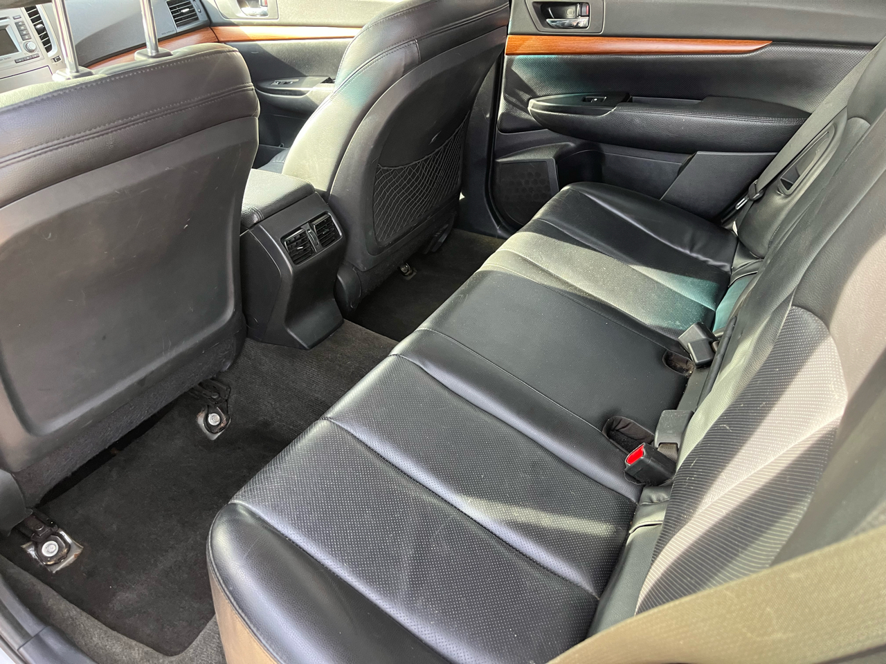 Subaru Outback 4dr Wgn H4 Auto 2.5i Limited 2013