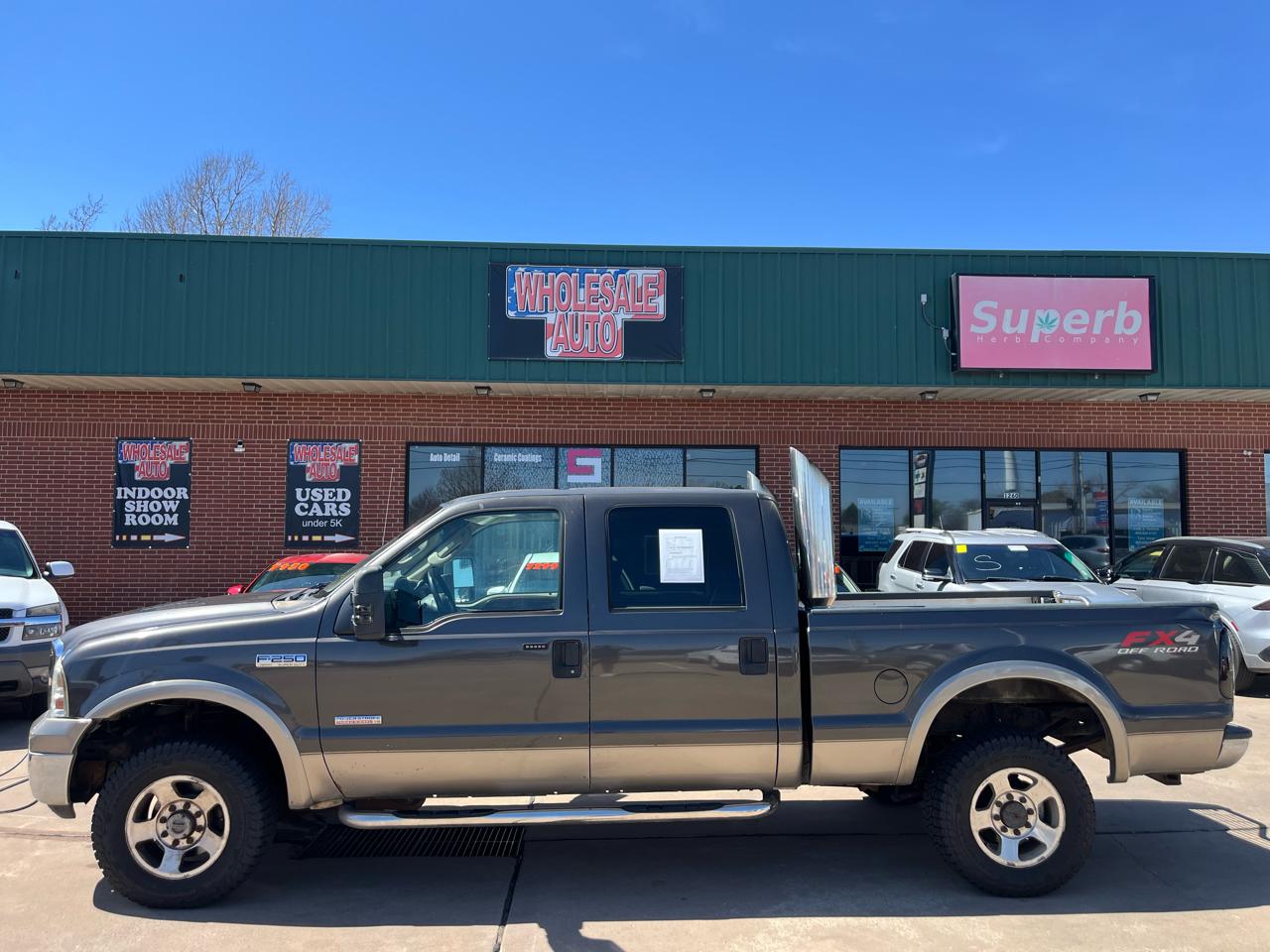 Ford F-250 SD XLT Crew Cab Long Bed 4WD 2005