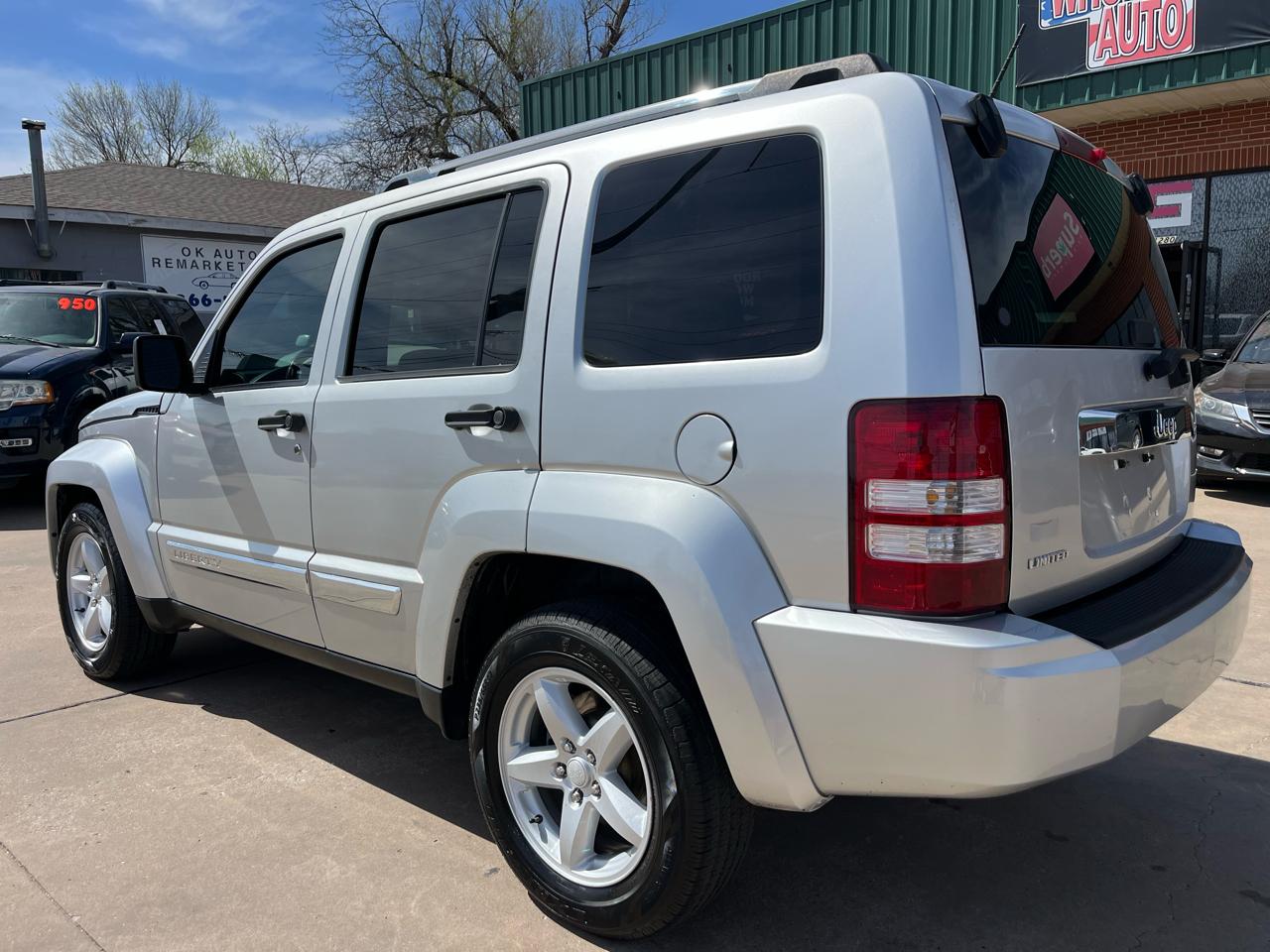 Jeep Liberty Limited 2WD 2012
