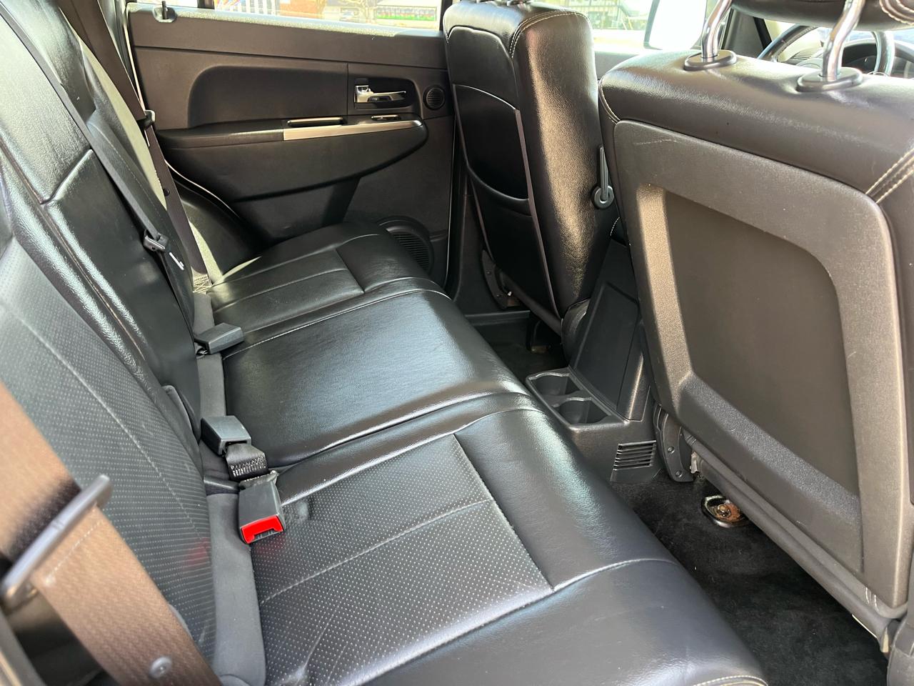 Jeep Liberty Limited 2WD 2012