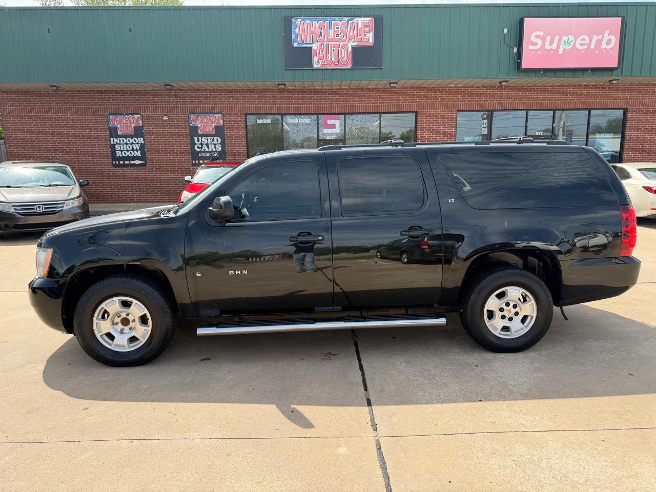 Chevrolet Suburban LT 1500 2WD 2013