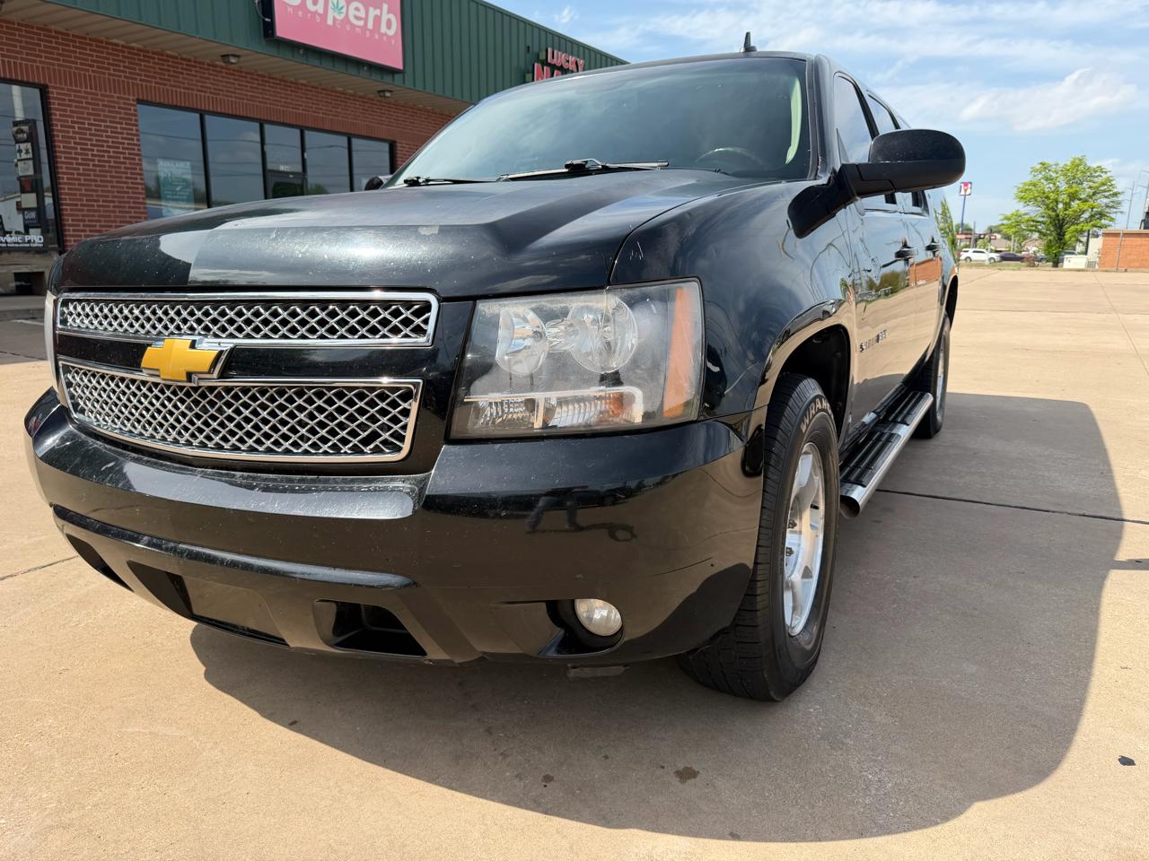 Chevrolet Suburban LT 1500 2WD 2013