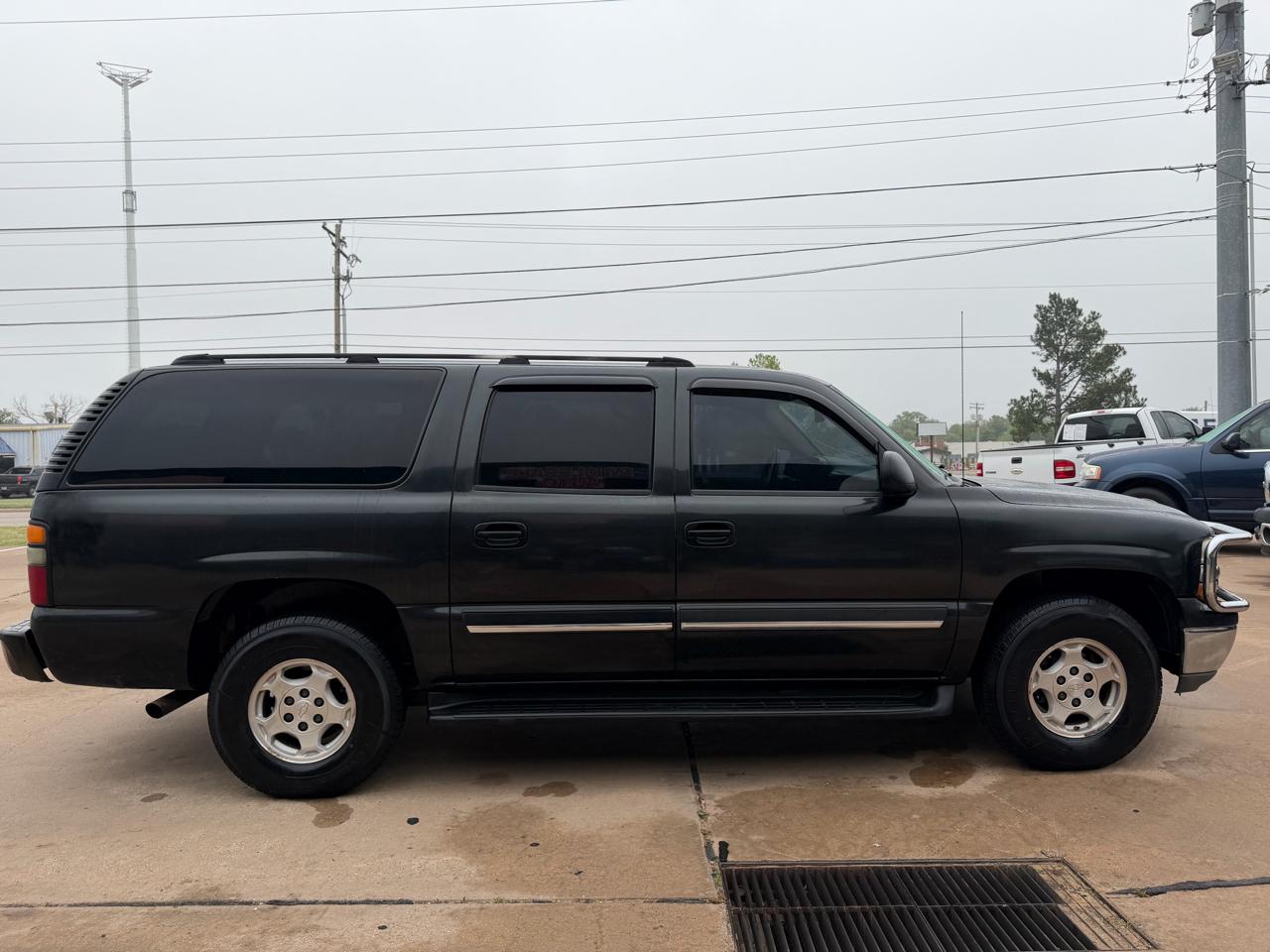 Chevrolet Suburban 1500 4WD 2005