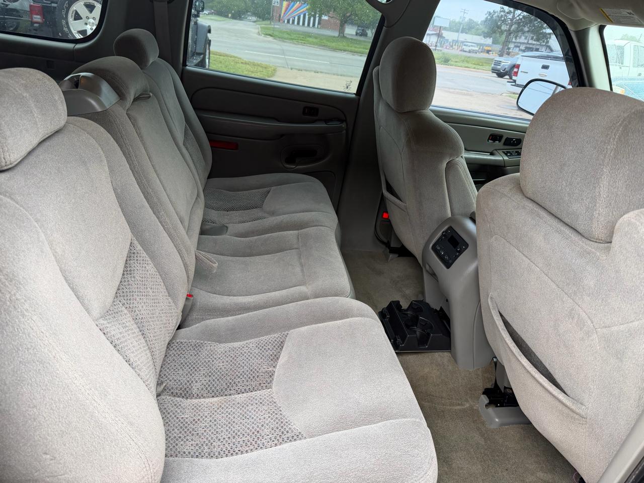 Chevrolet Suburban 1500 4WD 2005