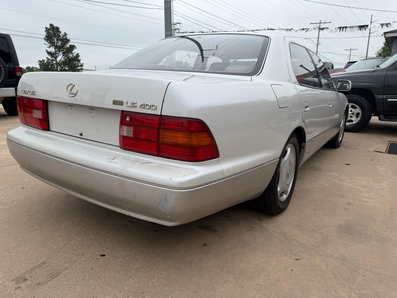 Lexus LS 400 Base 1997