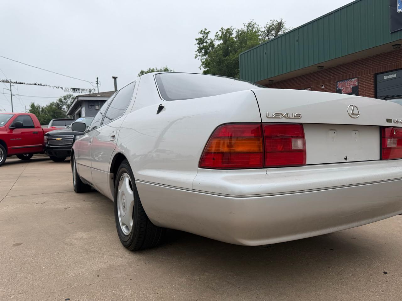 Lexus LS 400 Base 1997