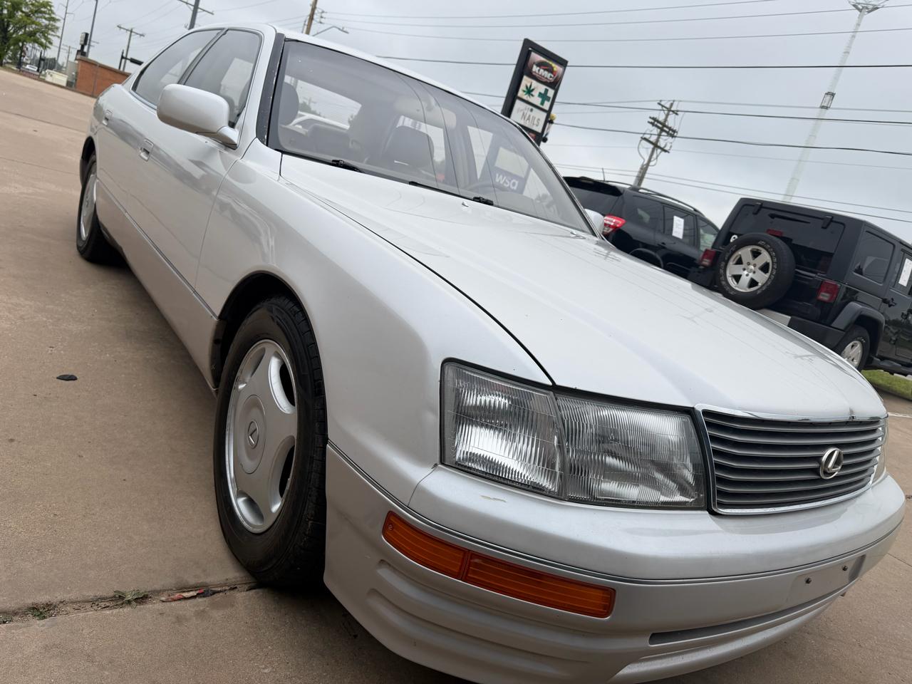 Lexus LS 400 Base 1997